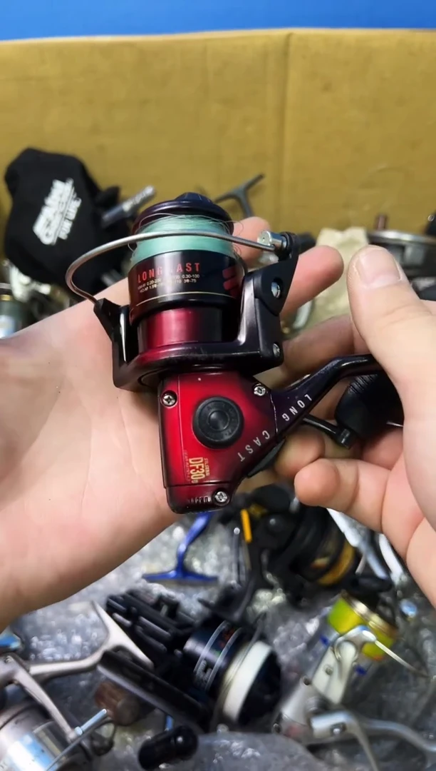 小**鱼微瑕钓鱼轮，直播间讲解为准，看清楚再拍，如有拆卸不退换