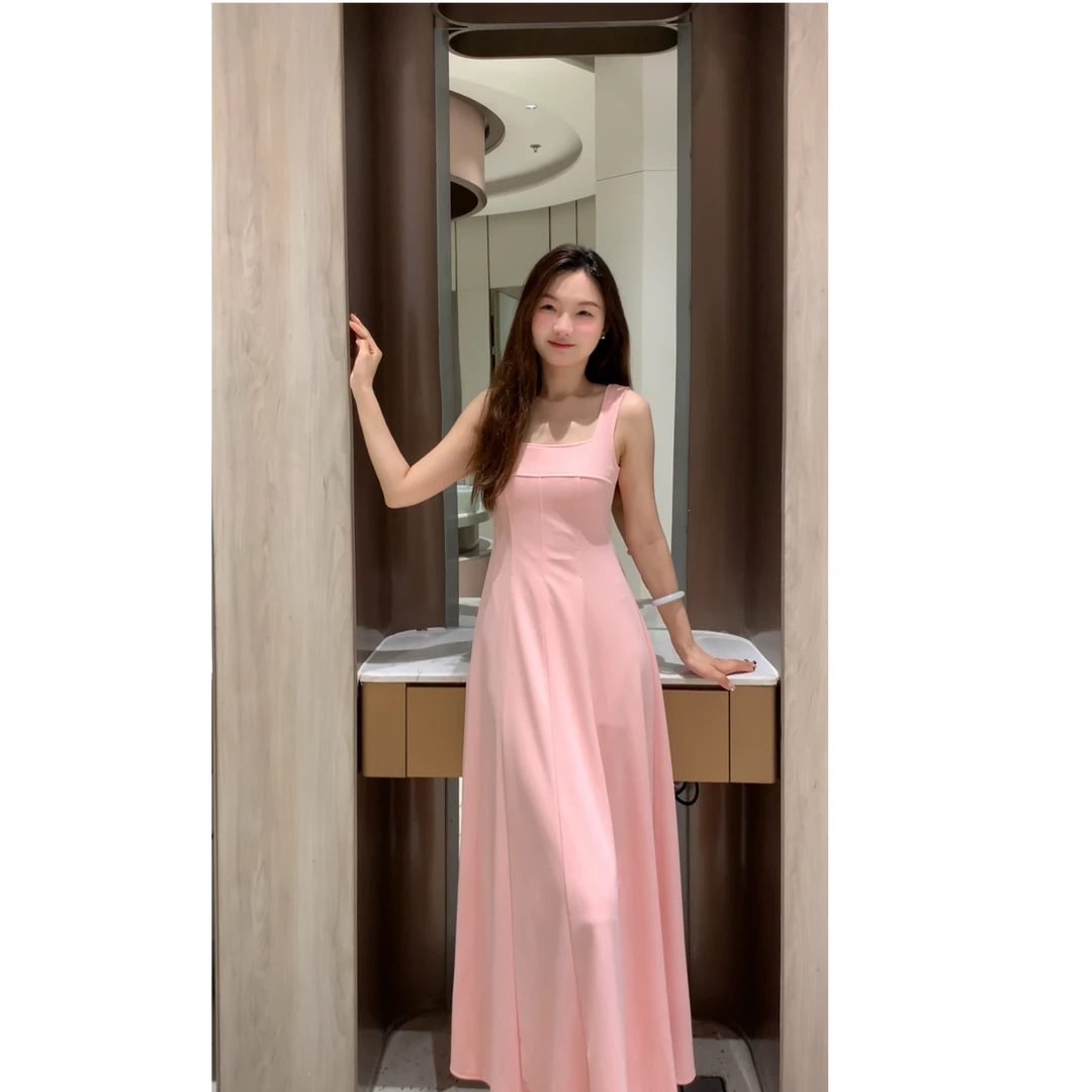 【壹点点甜】法式气质嫩粉色吊带连衣裙女早春新款收腰显瘦优雅长裙