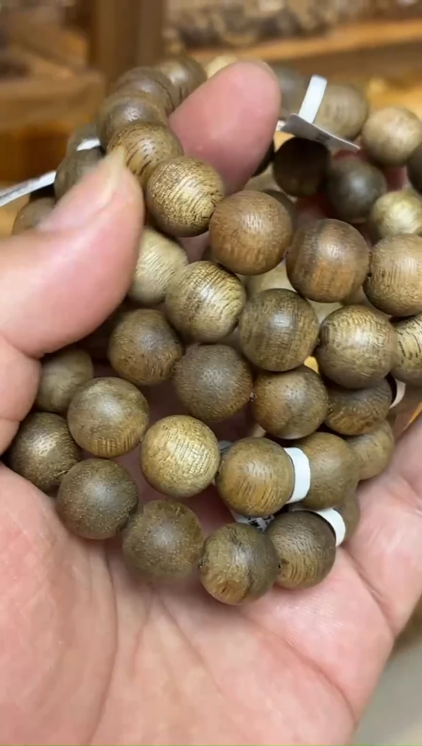 沉香手串 文莱圆珠单圈虫漏1.3多样性发其一