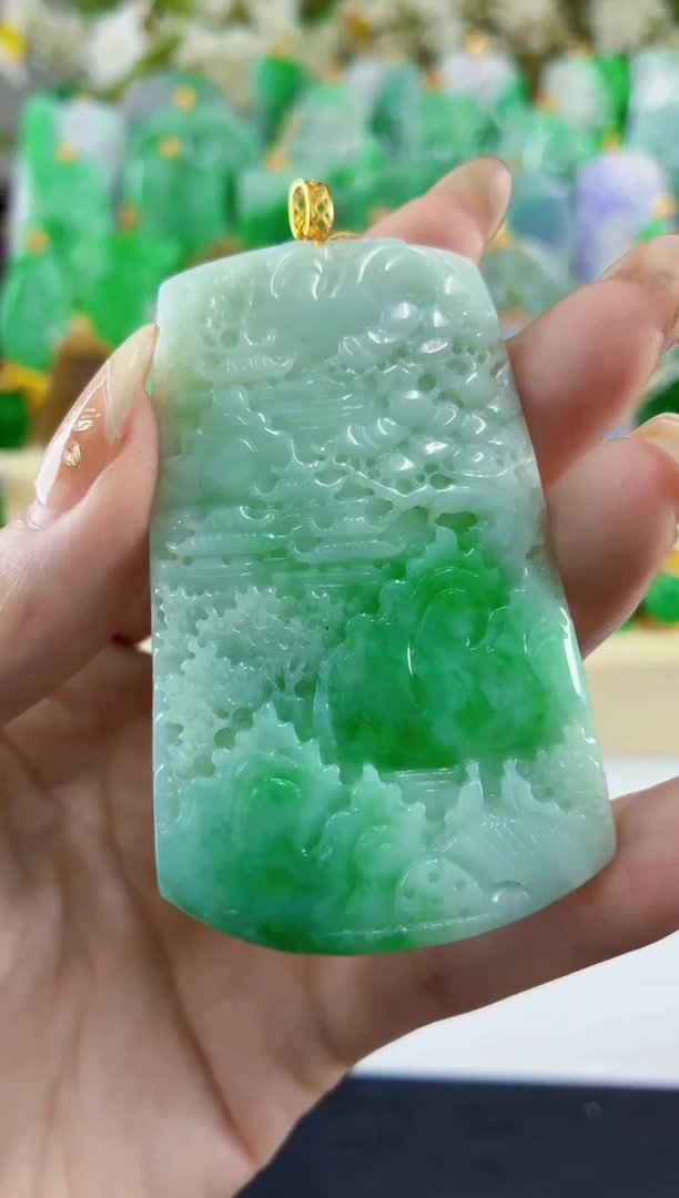 吊坠(不含链)18K金镶嵌翡翠挂件