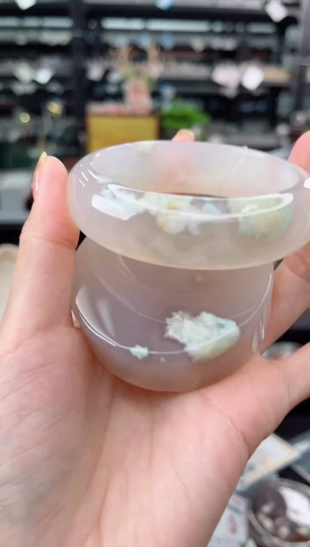 【闪购商品】石英质玉手镯未镶嵌61圈口（赠品镯心）624