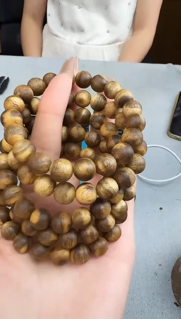 沉香手串1007白棋虫漏圆珠单圈多样性发一