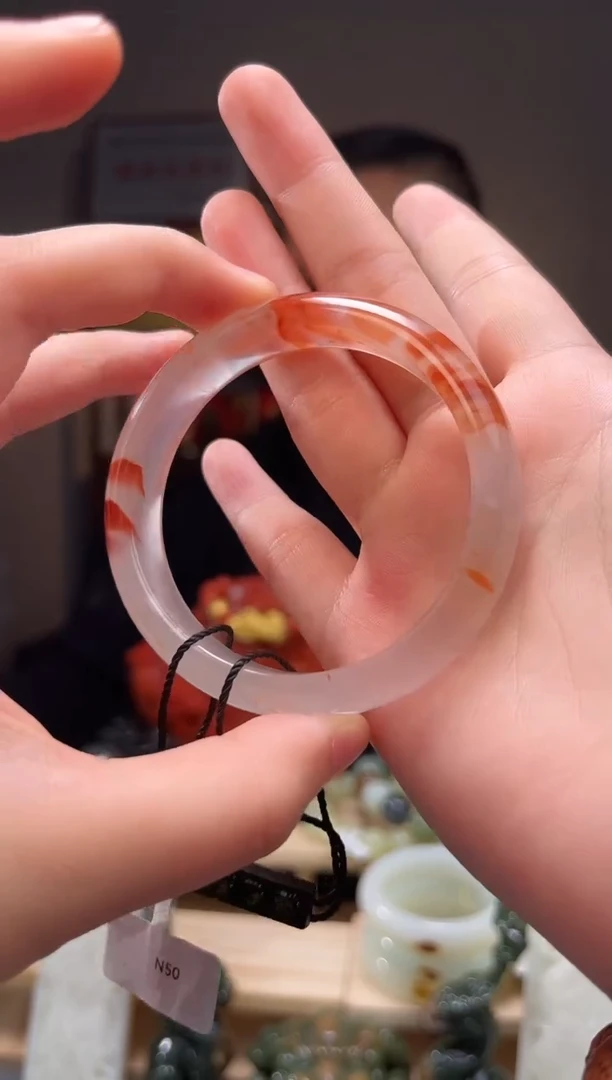 颈饰未镶嵌南红玛瑙55+