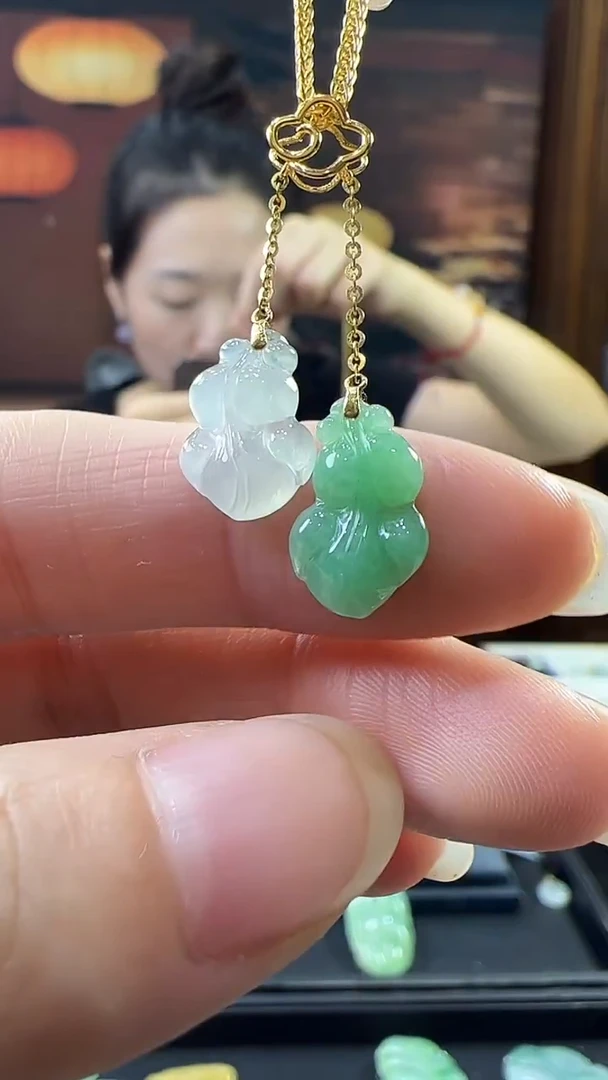 18K金镶嵌挂件翡翠双鱼不含链