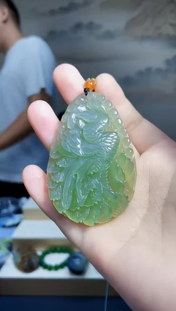 和田玉未镶嵌颈饰1