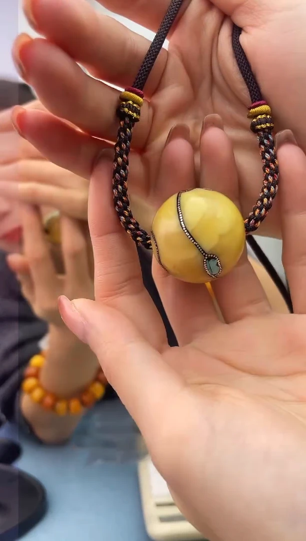 【闪购商品】琥珀珠宝奇石未镶嵌假一罚十，014.30