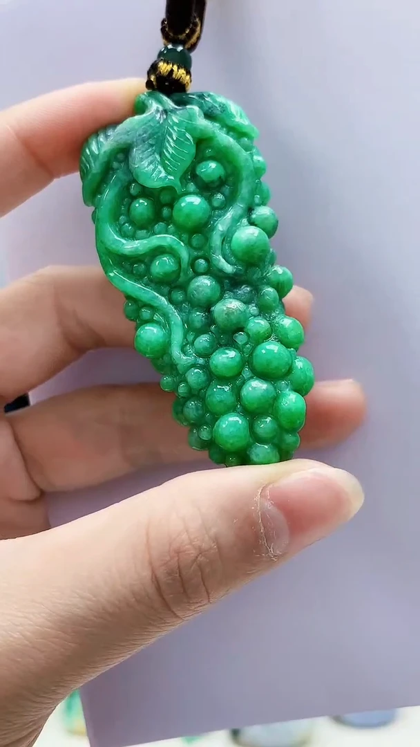 未镶嵌定制翡翠5060lr-毛货挂件10