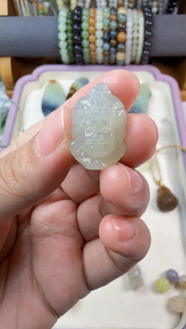 颈饰未镶嵌和田玉芯*吊坠