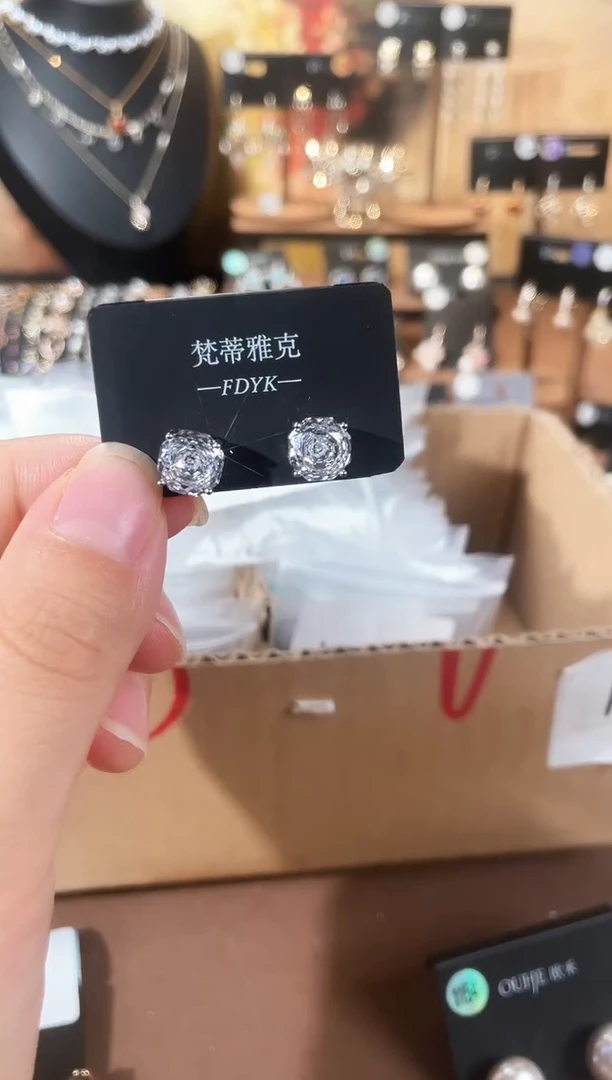 合金925银锆石梵773