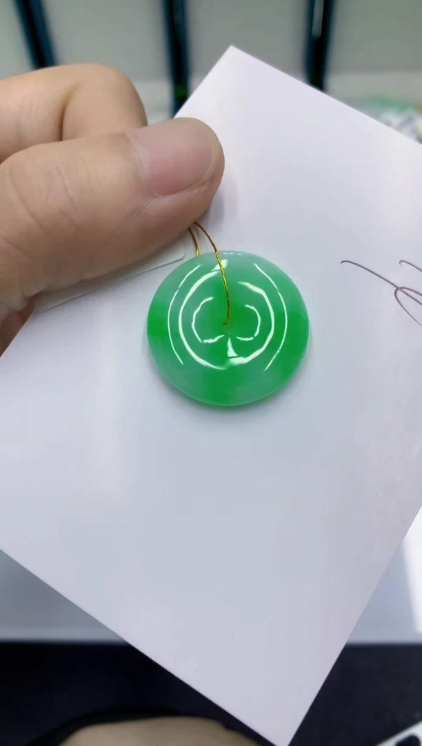 颈饰未镶嵌翡翠小**丫翡翠