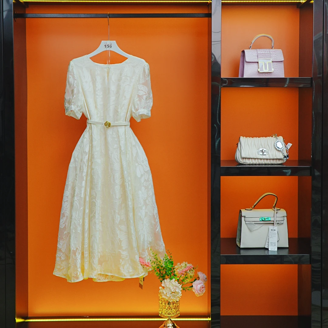 [深圳南油高定]D新款气质高端精致设计感立体花纹提花连衣裙B5083