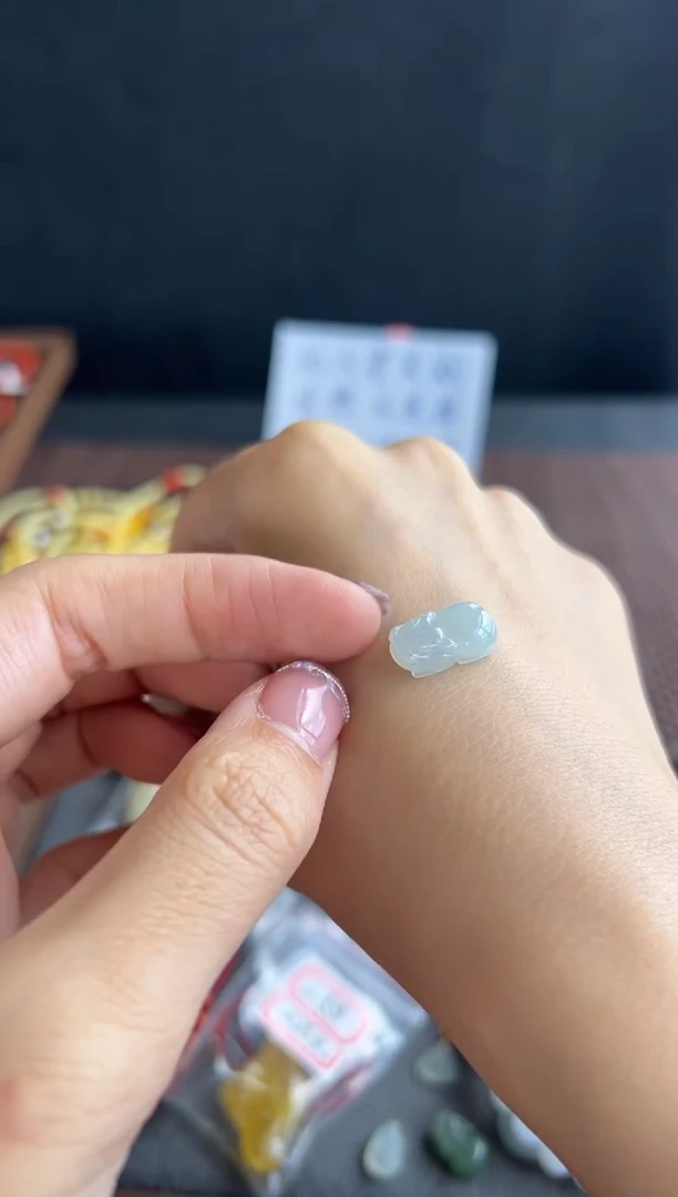 吊坠(不含链)未镶嵌翡翠518买断