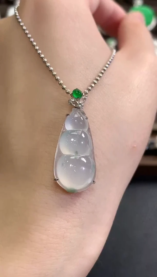 吊坠(不含链)18K金镶嵌翡翠冬日珠宝W46