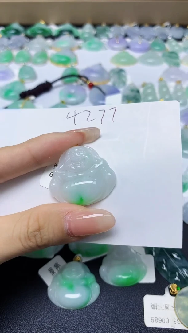 翡翠18K金镶嵌颈饰 天然缅甸翡翠A货