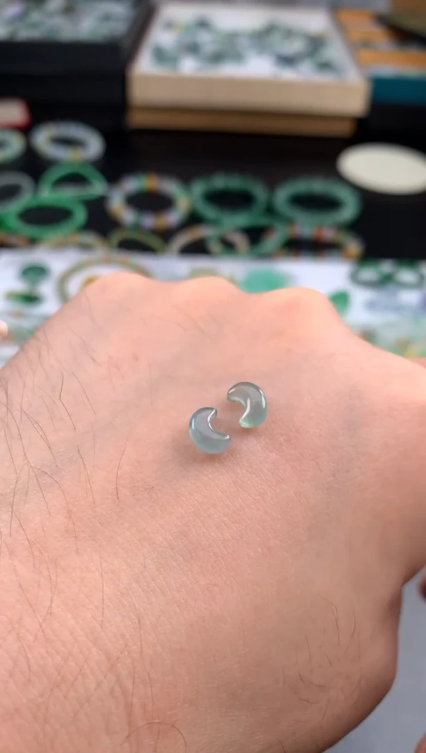 定制翡翠未镶嵌翡翠