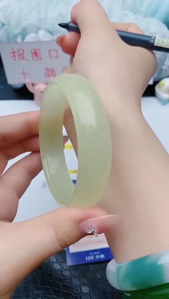 石英质玉手镯未镶嵌y137+65-66