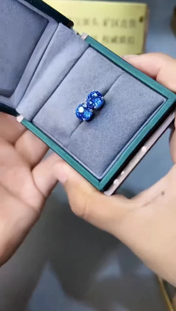 银S925镶嵌耳饰托帕石3545