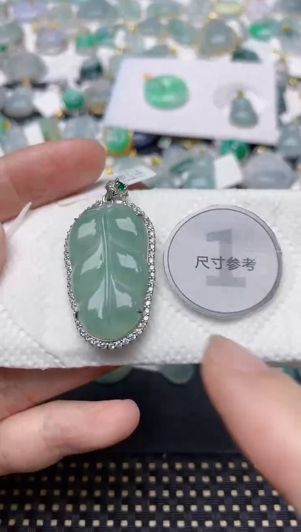 颈饰未镶嵌翡翠天然缅甸A货翡翠
