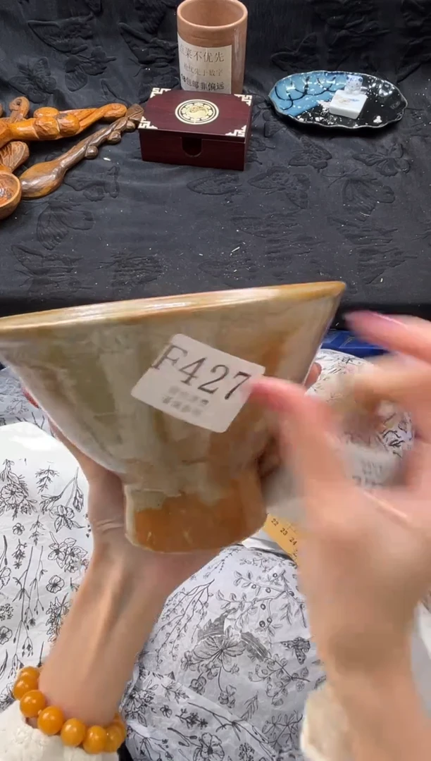 瓷片L****魚       F427*