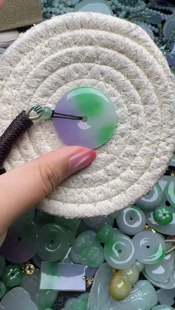 翡翠未镶嵌颈饰天然缅甸翡翠吊坠