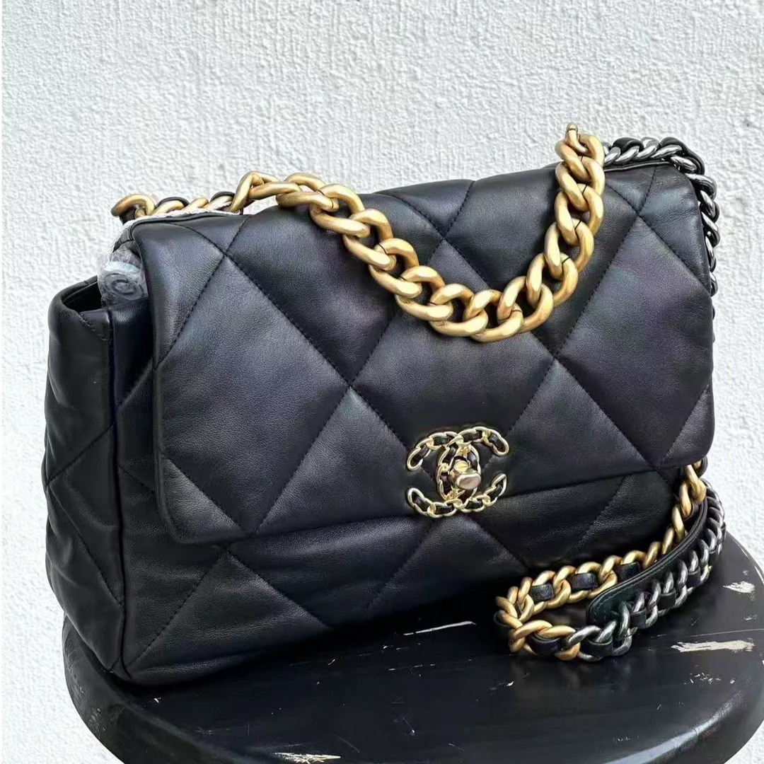 99新 Chanel/香奈儿 19bag中号黑金23年99新 21800