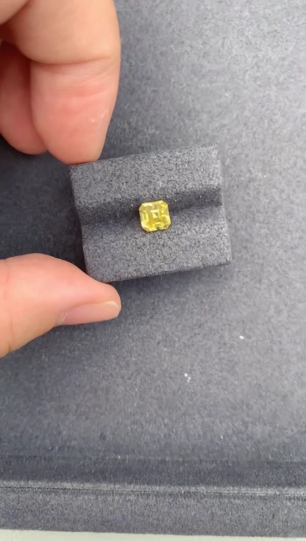 裸石彩色蓝宝石1.5ct黄蓝宝石 GD