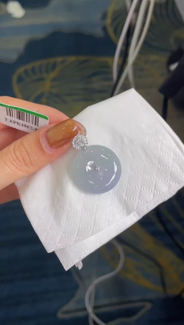 18K金镶嵌定制翡翠DDJ44060