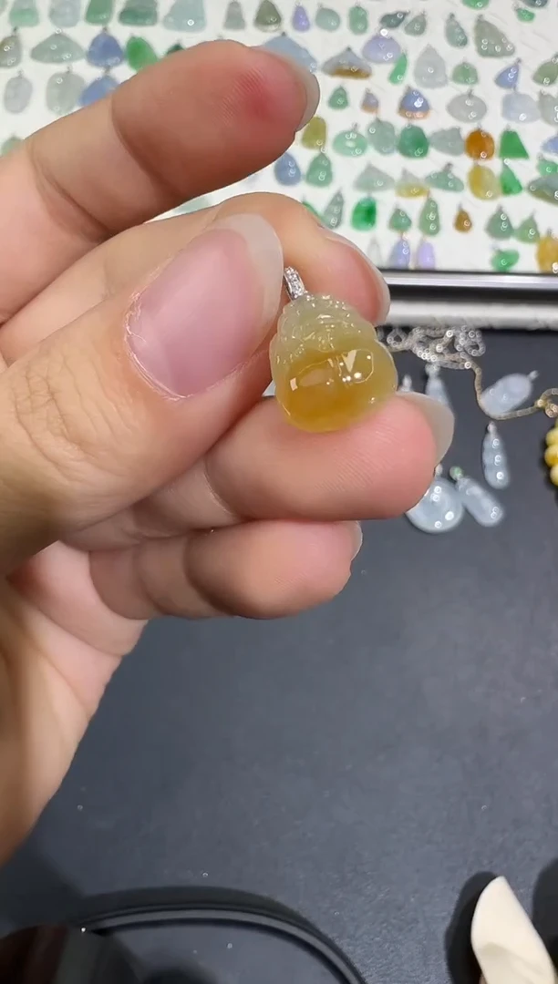 翡翠18K金镶嵌颈饰X0628-1501-521