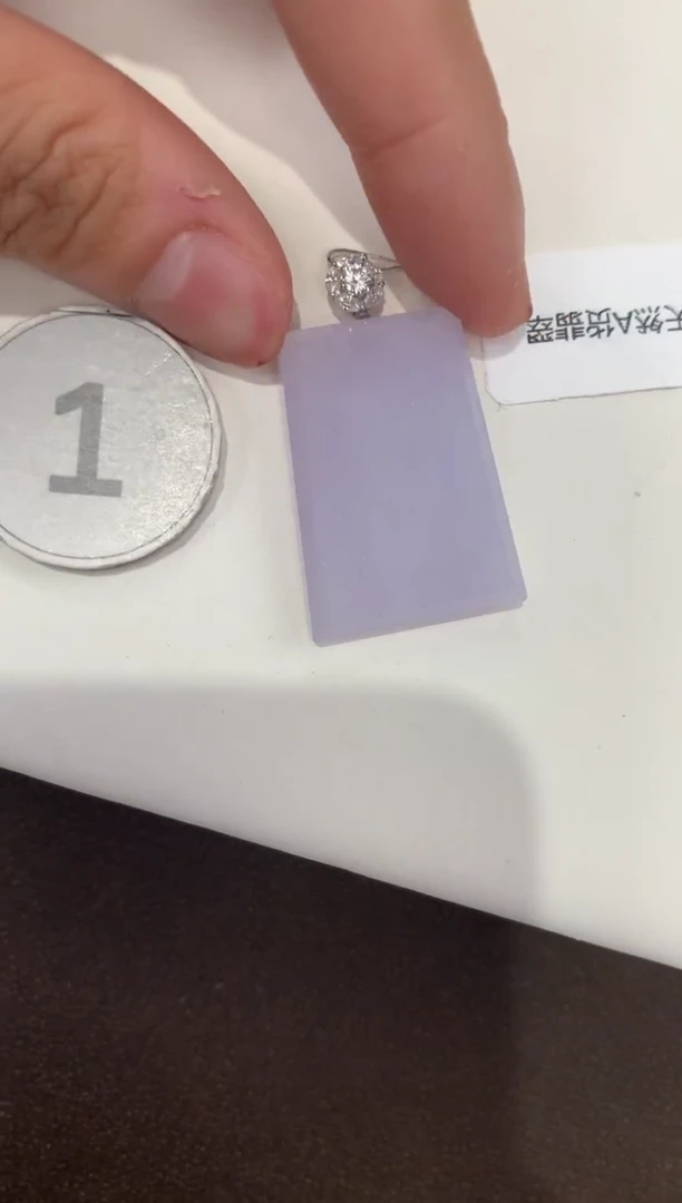 颈饰18K金镶嵌翡翠天然缅甸a货翡翠