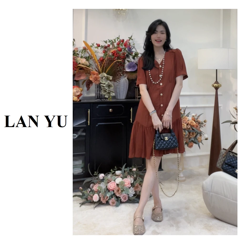 【转角巴黎】夏季莱赛尔肌理感显瘦减龄气质大牌V领连衣裙LY
