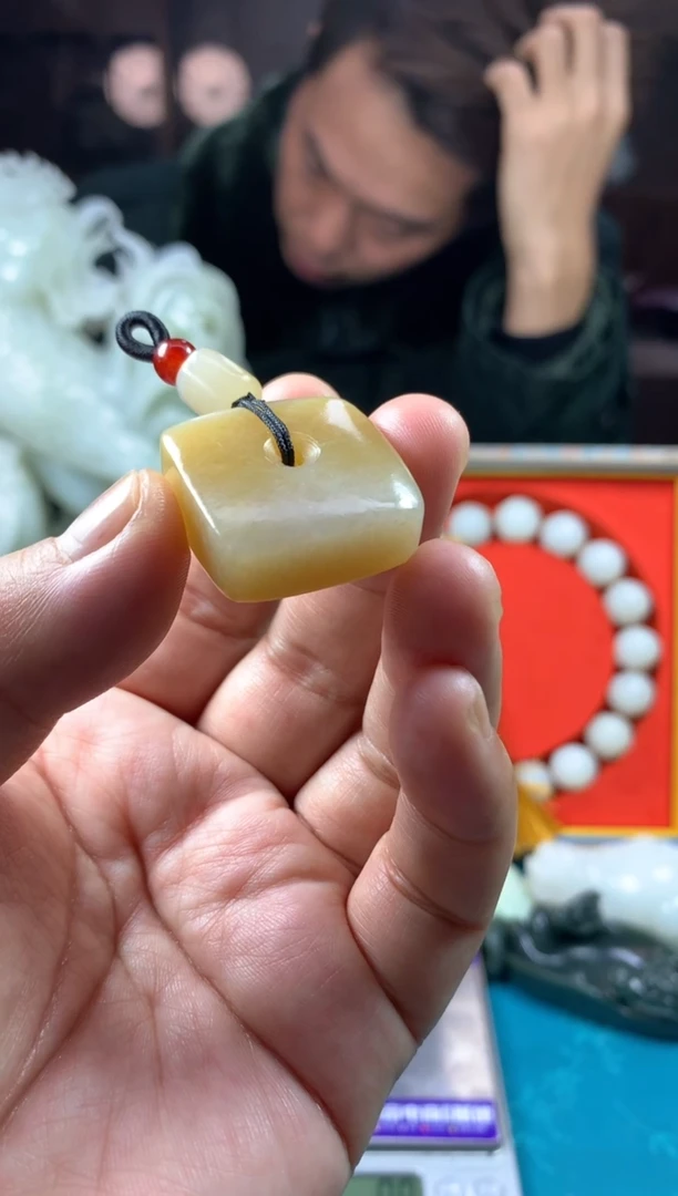 颈饰未镶嵌和田玉拍一发一