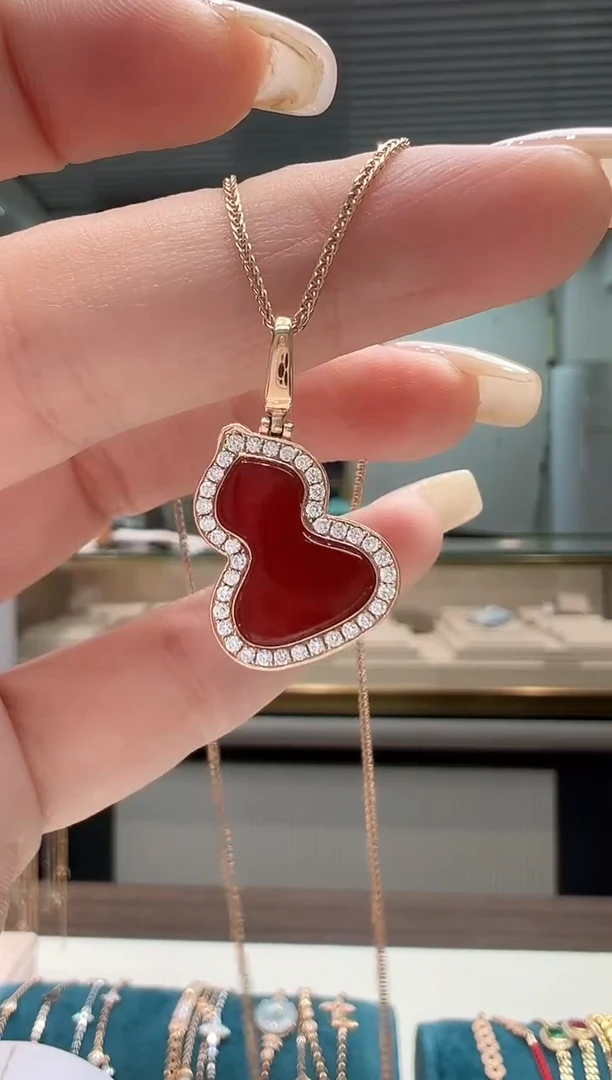 【闪购商品】钻石吊坠(不含链)18K金镶嵌满钻红葫芦吊坠