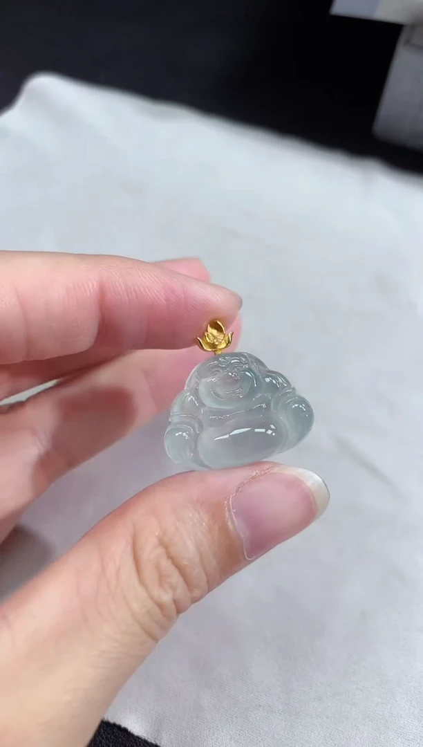 翡翠18K金镶嵌颈饰正冰冰透佛公