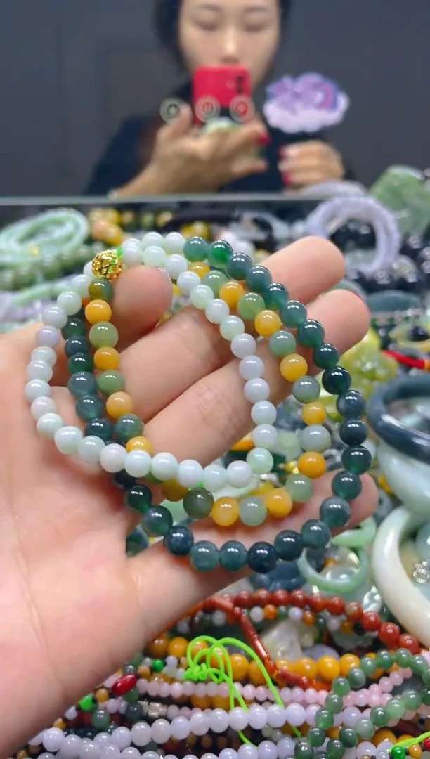 颈饰未镶嵌翡翠5MM/C/翡翠A货，一件也是批发价