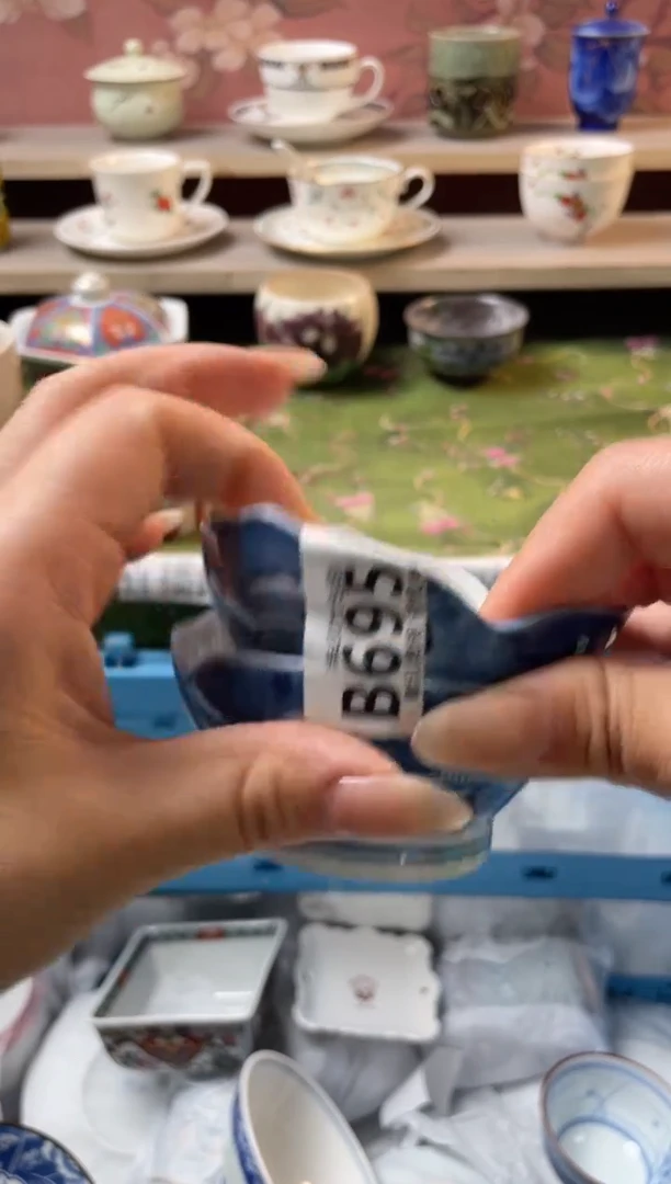 瓷片抱***主瓷器瓷器B695