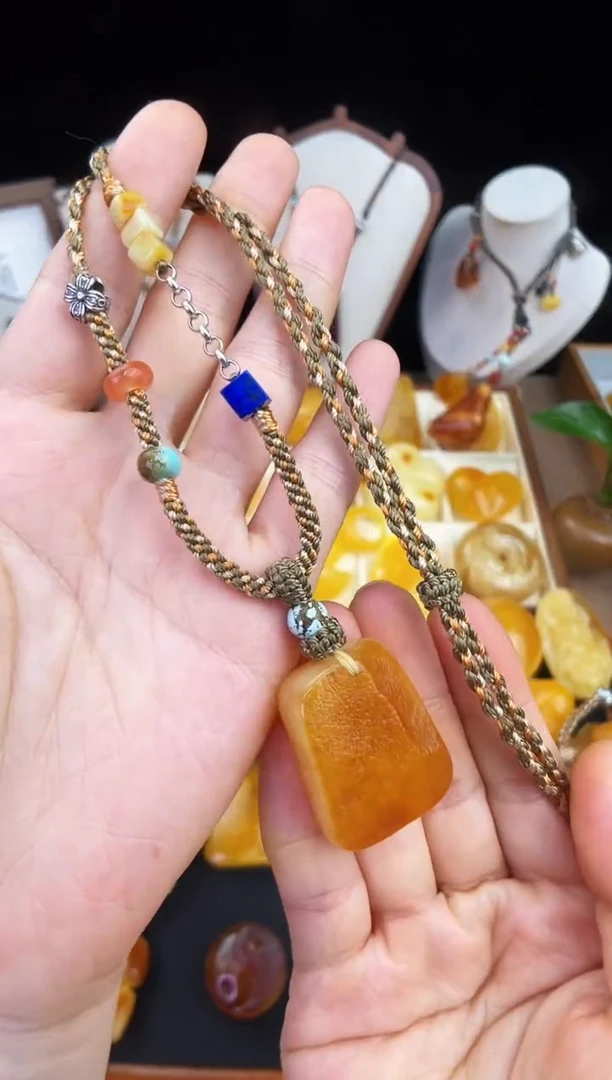 琥珀未镶嵌珠宝奇石柒月