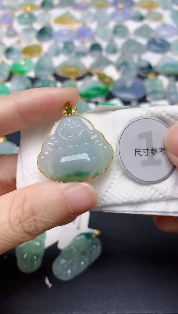 翡翠18K金镶嵌颈饰天然缅甸A货翡翠