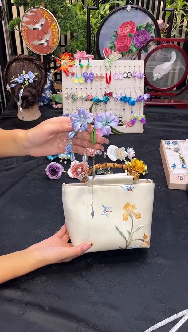 织绣纸****️非遗手工苏绣饰品