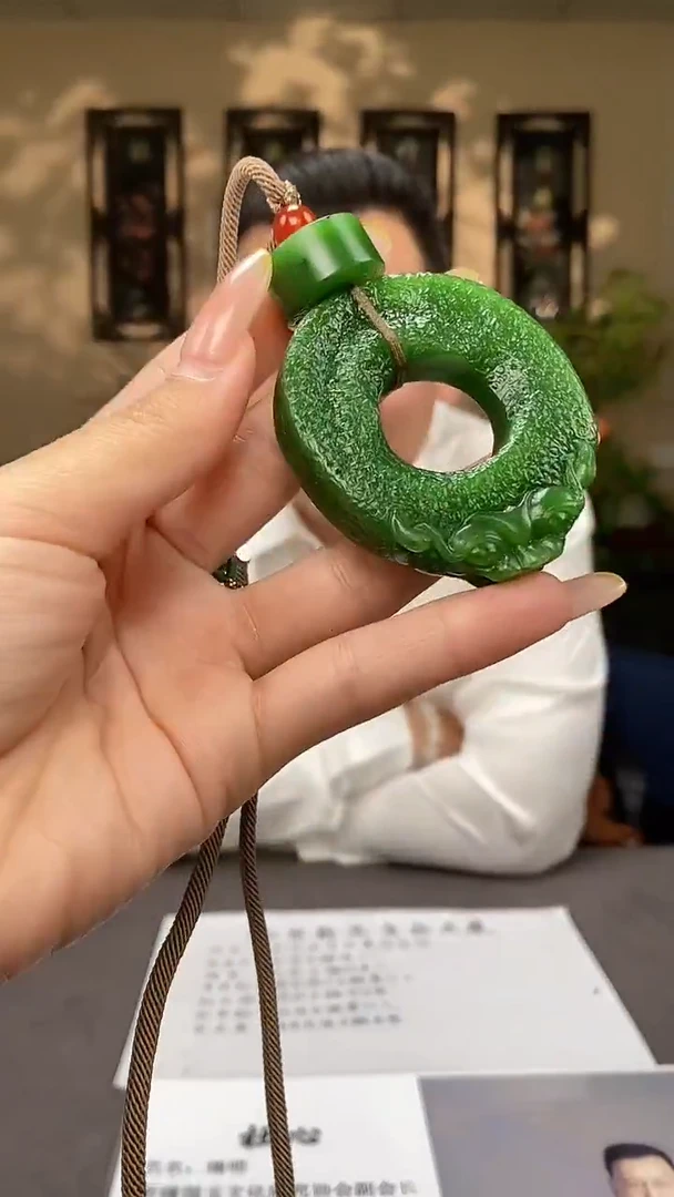 和田玉未镶嵌颈饰C677