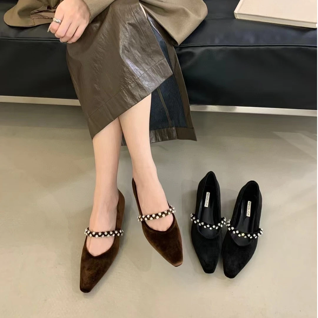 丝绒面气质一字带水钻尖头低跟玛丽珍鞋2025春夏新款平底鞋单鞋