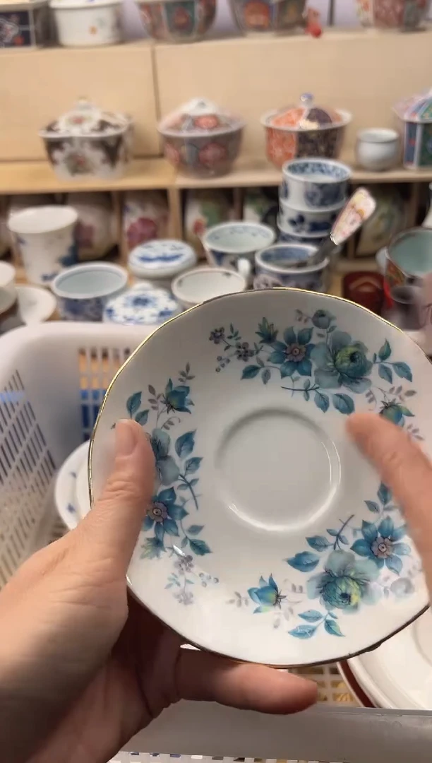 瓷片工****?1056011786664523