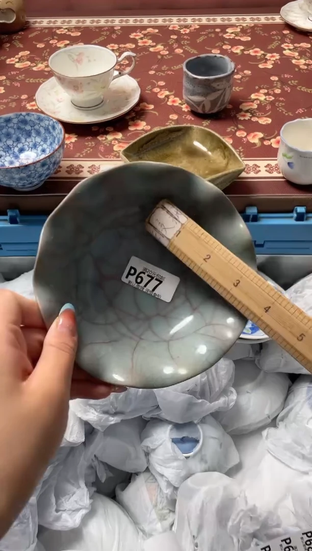瓷片上*云瓷器瓷器P677