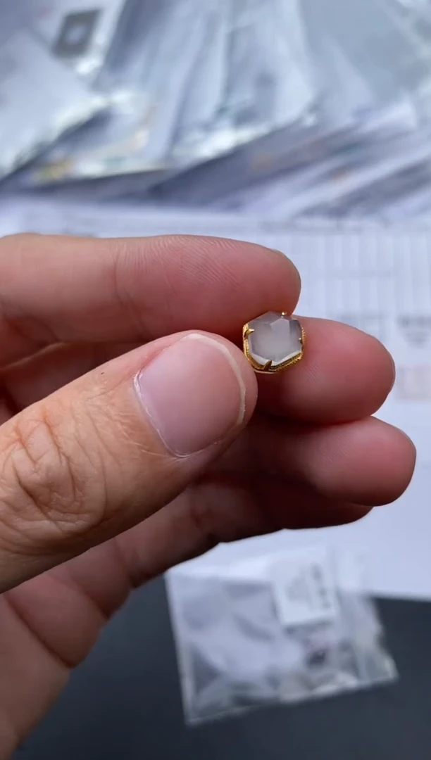 18K金镶嵌挂件翡翠无鉴赏期 不退不换