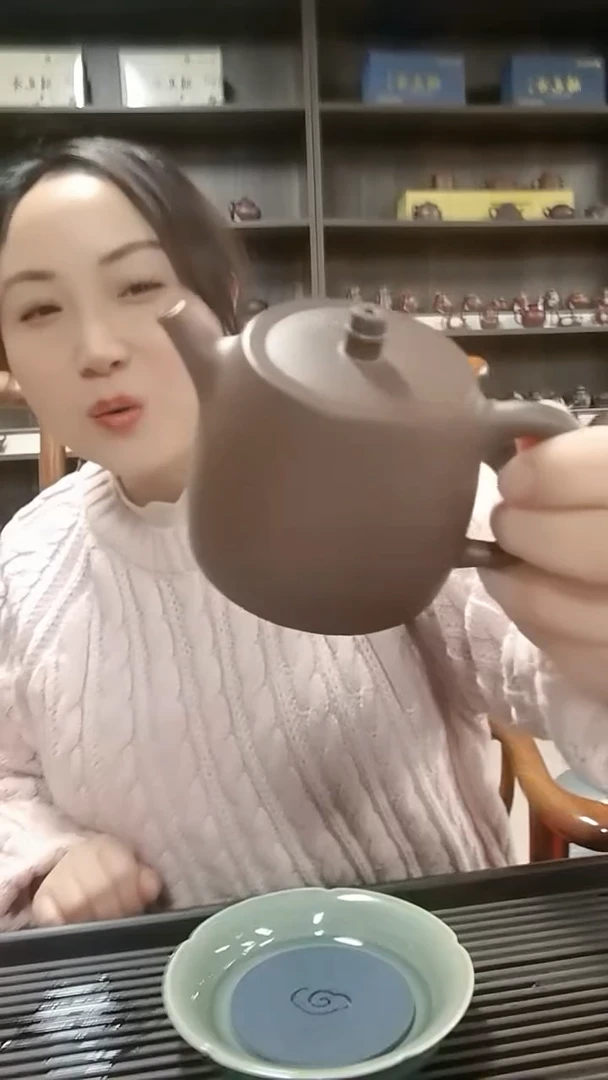 【闪购商品】紫砂紫砂小汉铎壶 容量200cc