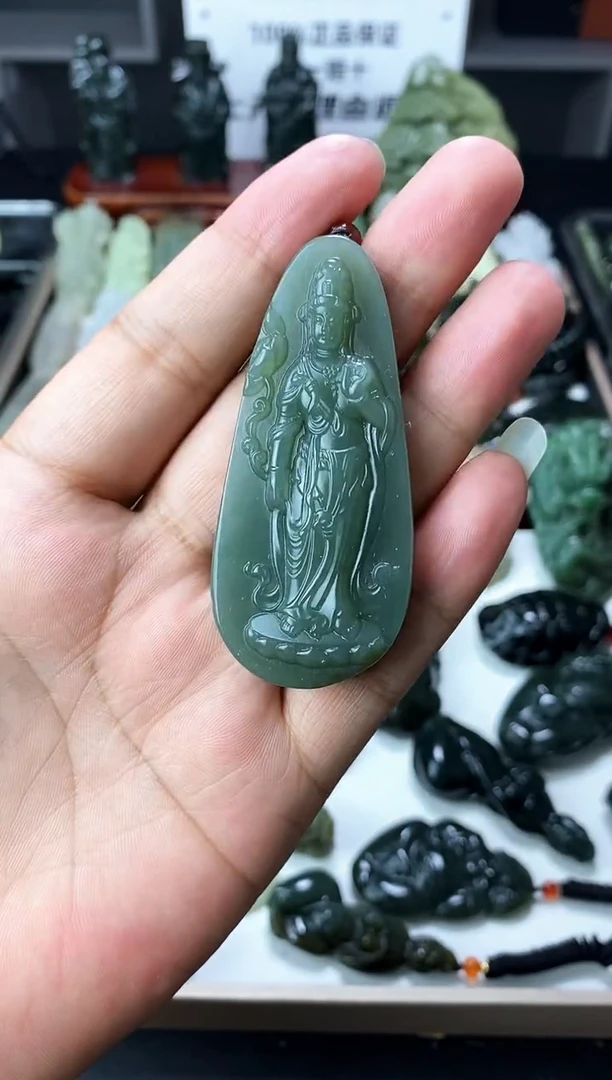 颈饰未镶嵌和田玉1