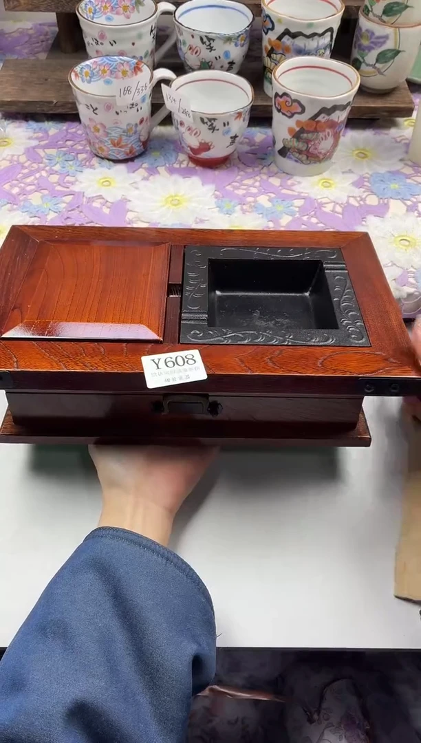 瓷片L**C                     Y608