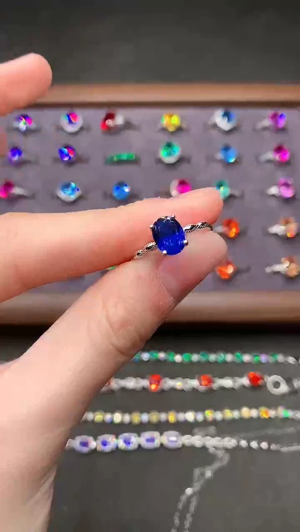 【闪购商品】蓝宝石戒指银S925镶嵌······