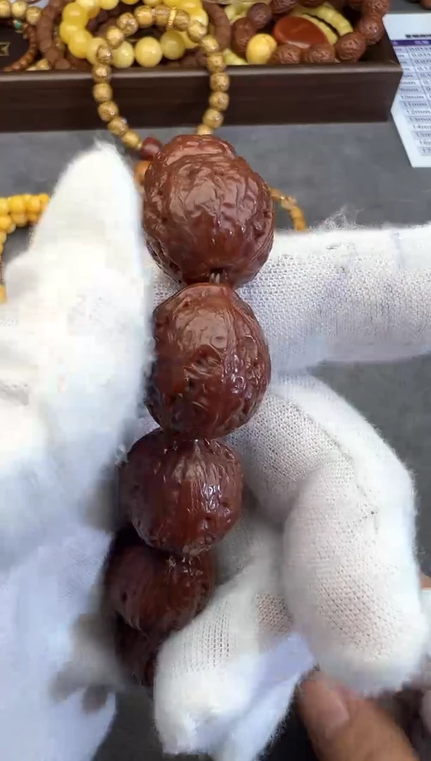 【闪购商品】文玩核桃吊坠秋子手串1