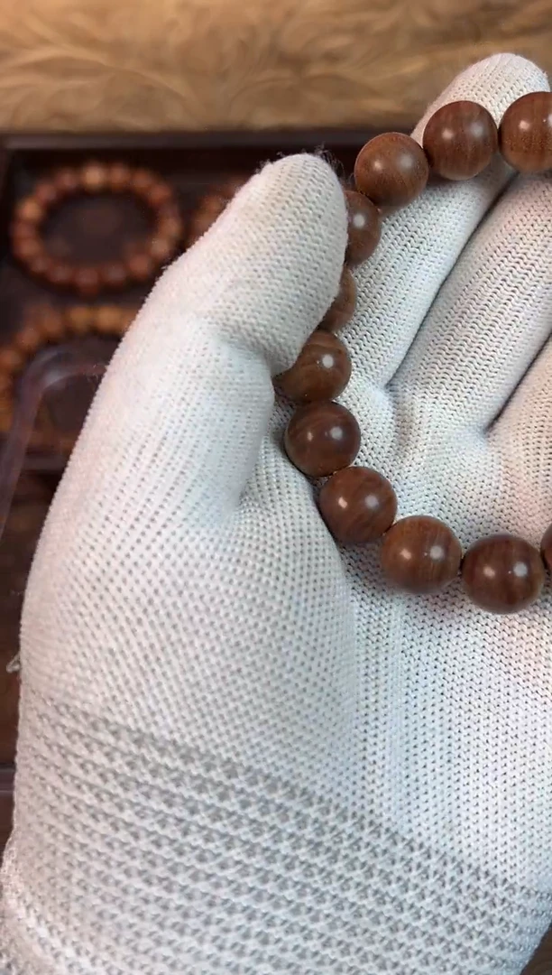 檀香木竹**禅迈索尔正区老山檀横纹黑肉雕花料1.2