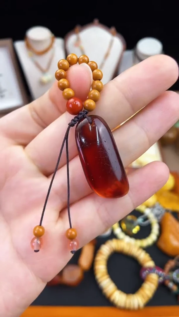 琥珀未镶嵌珠宝奇石柒月